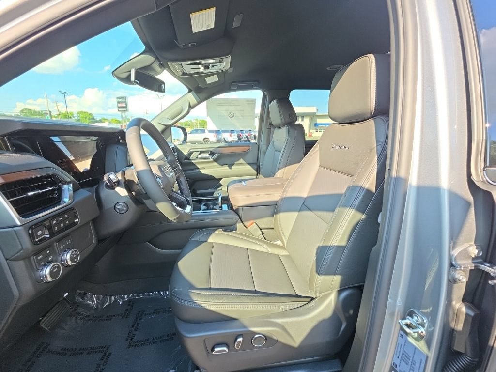 New 2026 GMC Yukon Denali AWD/4WD image 16