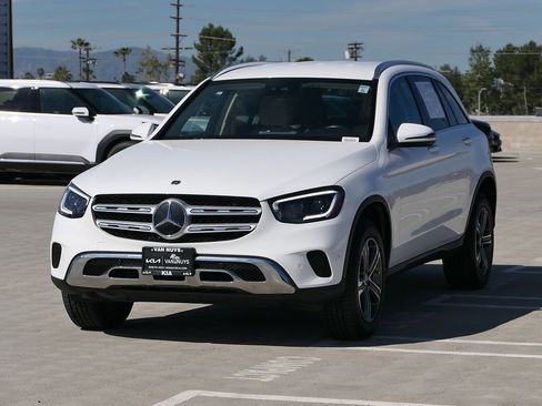 Used 2022 Mercedes-Benz GLC 300 4MATIC w/ Premium Package Lite image 7
