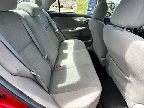 Used 2013 Toyota Corolla LE image 24