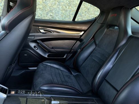 Used 2016 Porsche Panamera GTS AWD/4WD image 20