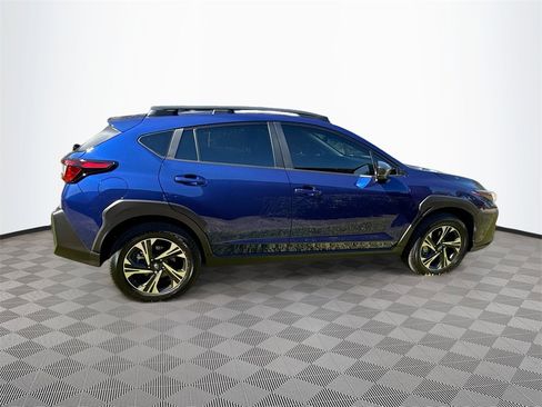 Used 2024 Subaru Crosstrek 2.0i Premium image 5