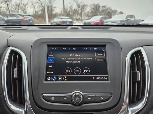 Used 2021 Chevrolet Equinox LT image 14