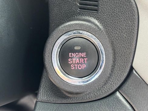 Used 2023 Subaru Outback Premium image 17