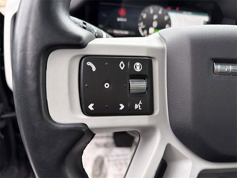 Used 2024 Land Rover Defender 110 S image 20