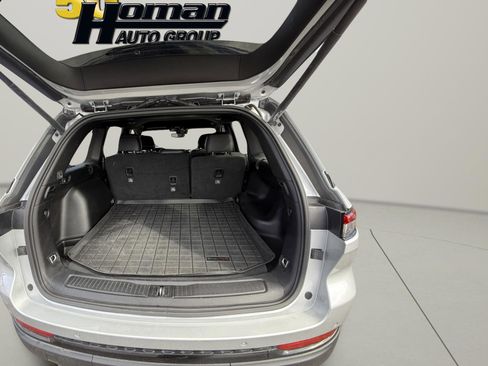 Used 2023 Jeep Grand Cherokee Altitude image 13