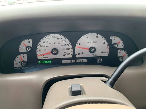 Used 2003 Ford F350 Lariat image 32