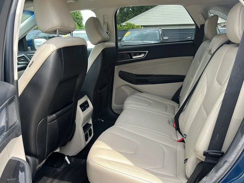 Used 2020 Ford Edge Titanium AWD/4WD image 14