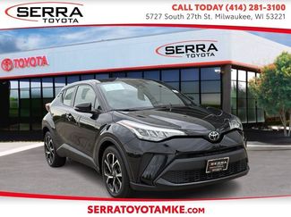 Used 2021 Toyota C-HR XLE FWD video 1
