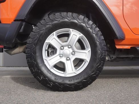 Used 2019 Jeep Wrangler Sport S image 29