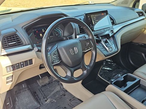 Used 2024 Honda Odyssey EX-L image 16