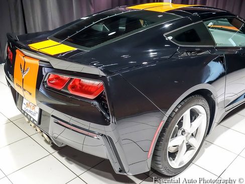Used 2014 Chevrolet Corvette Stingray Coupe RWD image 9