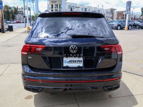 Used 2024 Volkswagen Tiguan SE R-Line FWD image 4
