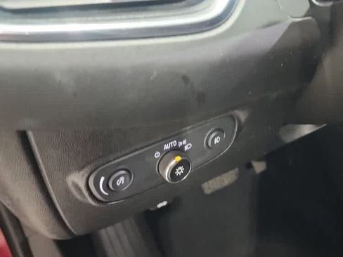 Used 2020 Chevrolet Equinox LT w/ Sport Edition image 20