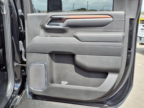 Used 2025 GMC Sierra 2500 Denali w/ Denali Reserve Package AWD/4WD image 15