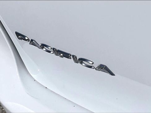 Used 2022 Chrysler Pacifica Pinnacle AWD/4WD image 10