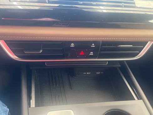 New 2026 Volkswagen Atlas Cross Sport SE AWD/4WD image 25