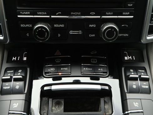 Used 2014 Porsche Cayenne Diesel image 18