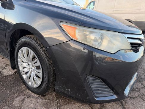 Used 2012 Toyota Camry LE image 23