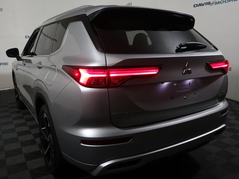 Used 2024 Mitsubishi Outlander SEL image 9