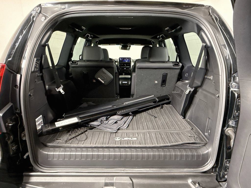 Certified 2022 Lexus GX 460 Premium w/ Accessory Package AWD/4WD image 27