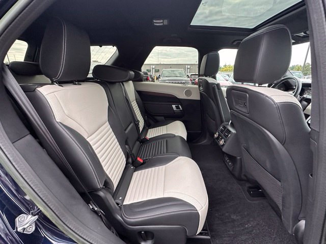 Used 2023 Land Rover Discovery S R-Dynamic AWD/4WD image 32