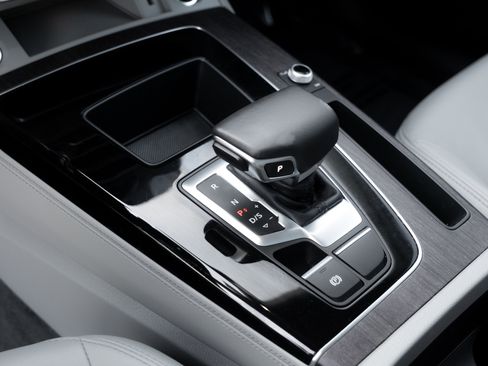 Certified 2022 Audi Q5 2.0T Premium Plus w/ Premium Plus Package image 19