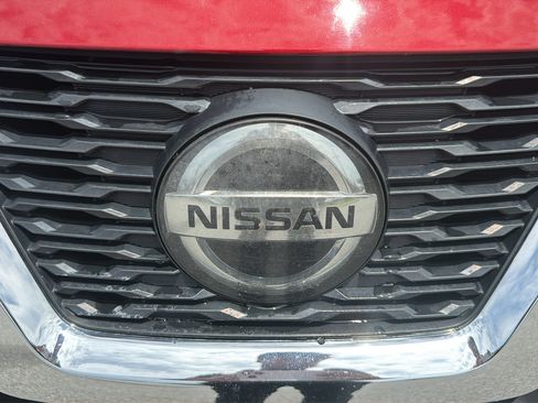 Used 2019 Nissan Rogue SV FWD image 47