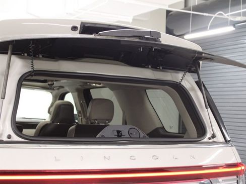 Used 2024 Lincoln Navigator Reserve image 45