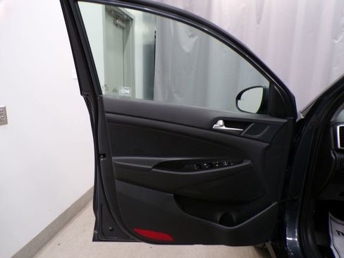 Used 2020 Hyundai Tucson SE image 10