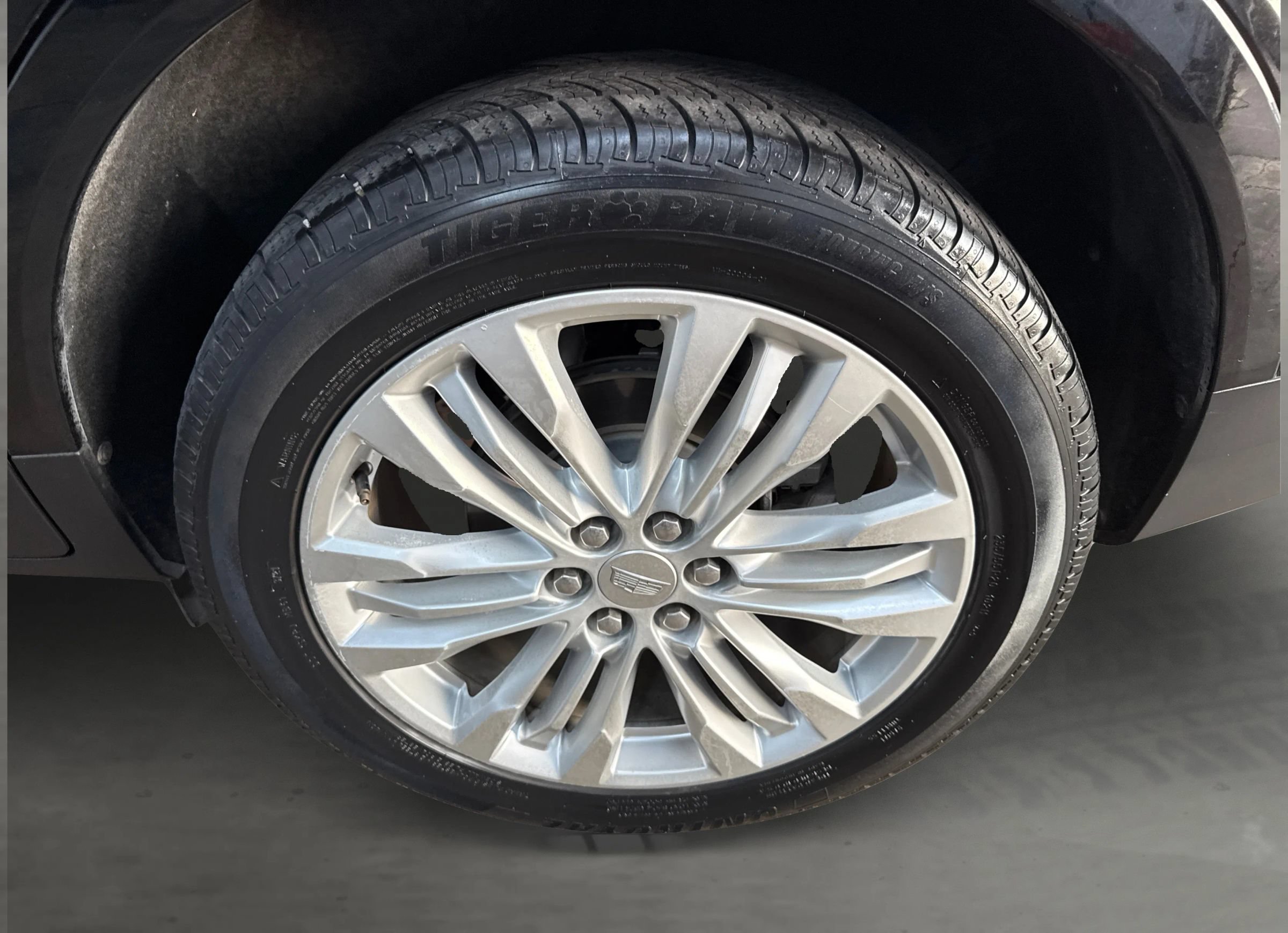 Used 2019 Cadillac XT5 Premium Luxury FWD image 46
