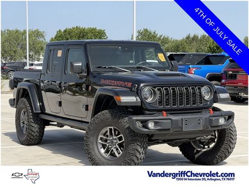 Used 2024 Jeep Gladiator Mojave AWD/4WD image 2