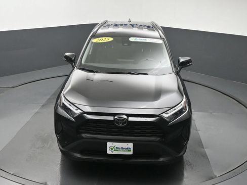 Used 2025 Toyota RAV4 XLE AWD/4WD image 28