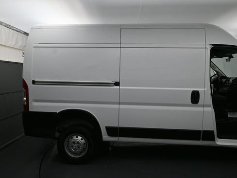 Used 2021 RAM ProMaster 1500 w/ Convenience Group FWD image 11