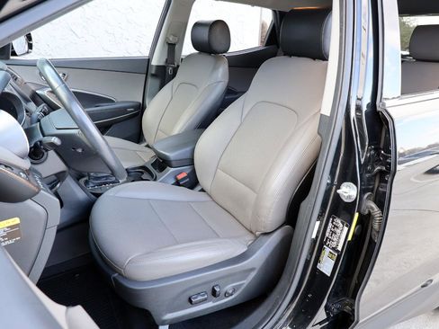 Used 2017 Hyundai Santa Fe Sport image 14