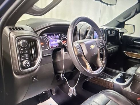 Used 2019 Chevrolet Silverado 1500 High Country w/ Technology Package image 8