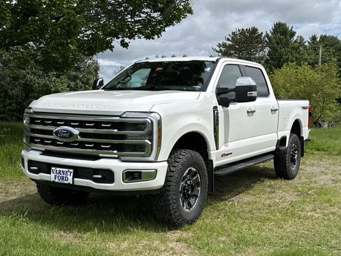 Used 2024 Ford F350 Platinum w/ Tremor Off-Road Package AWD/4WD image 1