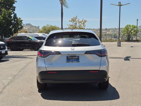 New 2027 Honda HR-V LX image 10