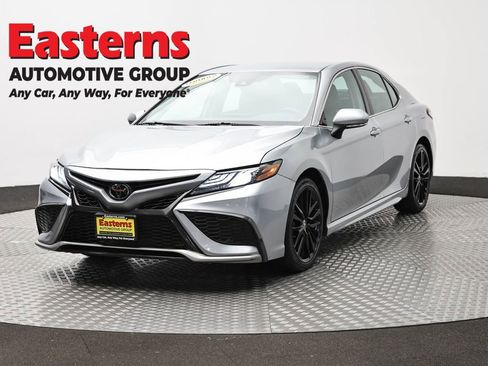 Used 2023 Toyota Camry XSE FWD image 1