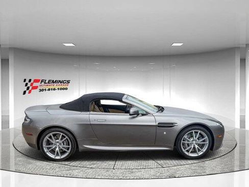 Used 2015 Aston Martin V8 Vantage Roadster image 14