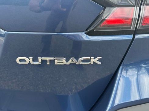 Used 2020 Subaru Outback Limited image 13