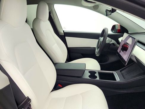 Used 2022 Tesla Model Y Performance image 29