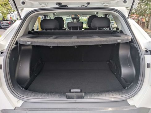 Used 2025 Hyundai Kona SEL AWD/4WD image 9