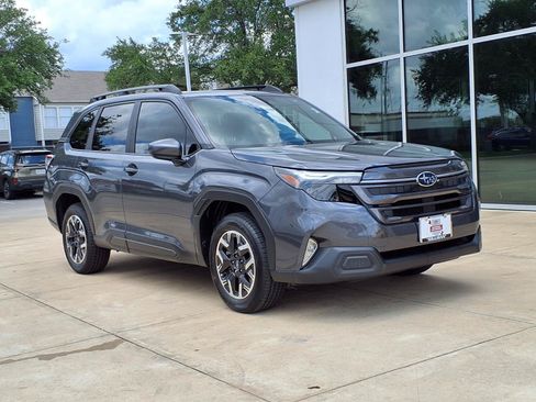 Certified 2026 Subaru Forester Premium AWD/4WD image 2