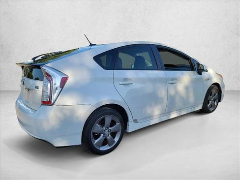 Used 2015 Toyota Prius Persona Series FWD image 5