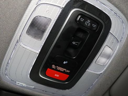 Used 2025 Hyundai Elantra SEL FWD image 23