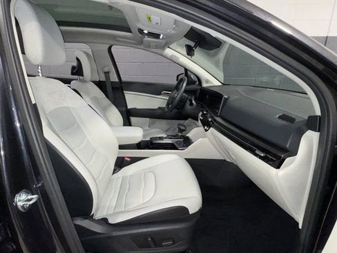 Used 2026 Kia Sportage SX image 13