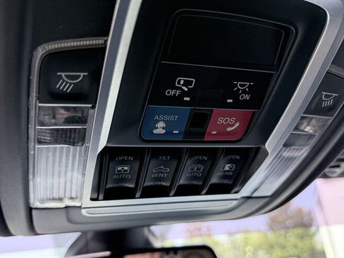Used 2019 RAM 1500 Big Horn AWD/4WD image 17