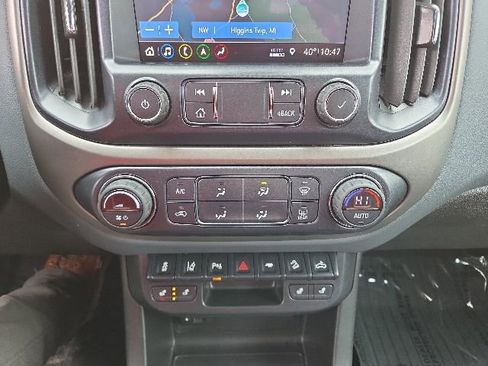 Used 2021 Chevrolet Colorado Z71 w/ Z71 Midnight Edition AWD/4WD image 65
