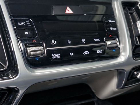 Used 2023 Kia Sorento SX Prestige AWD/4WD image 16