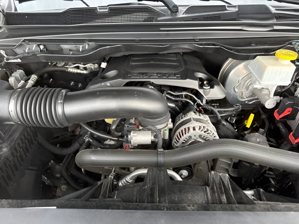 Used 2021 RAM 1500 Laramie AWD/4WD image 33